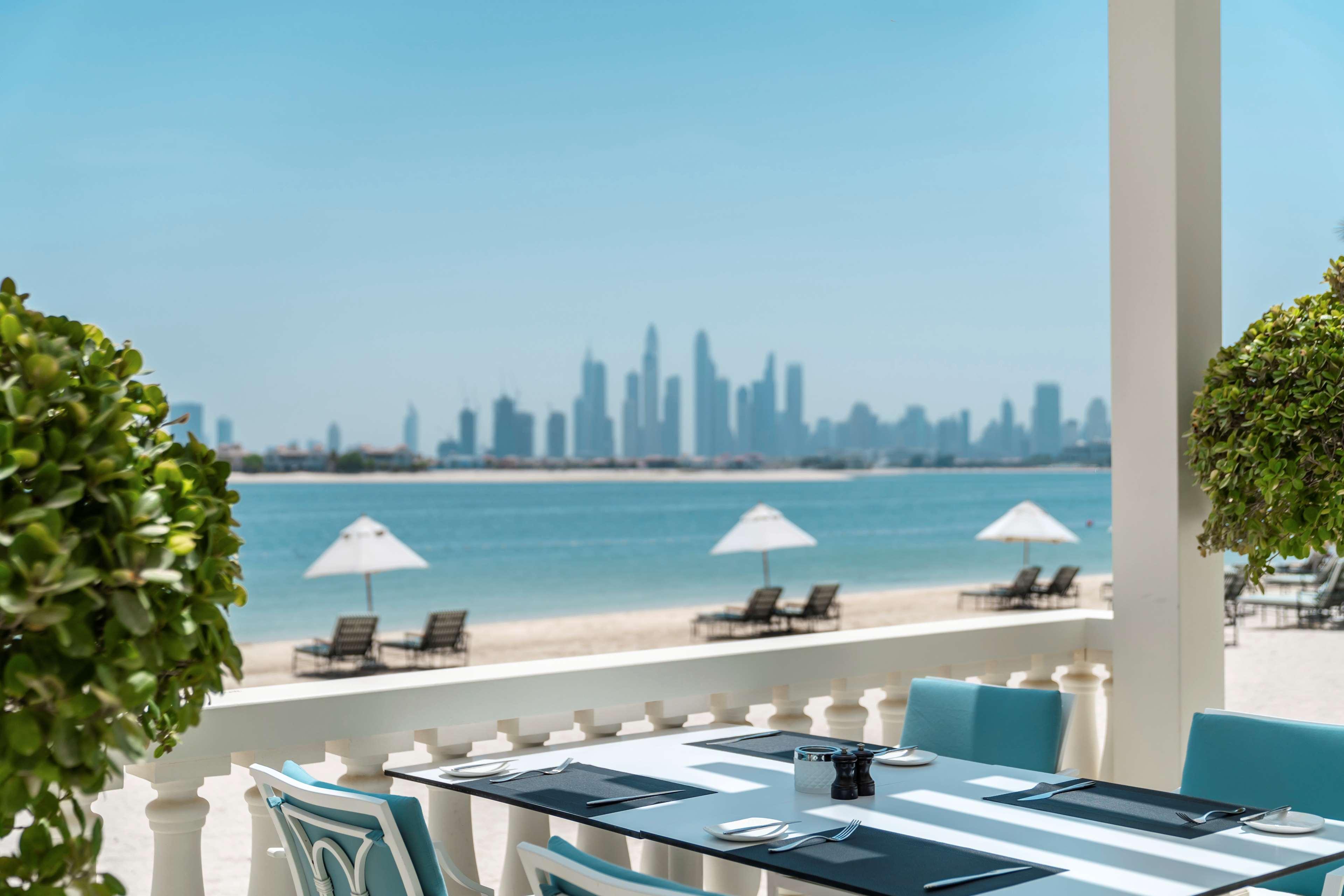 Kempinski Hotel & Residences Palm Jumeirah Дубай Екстериор снимка