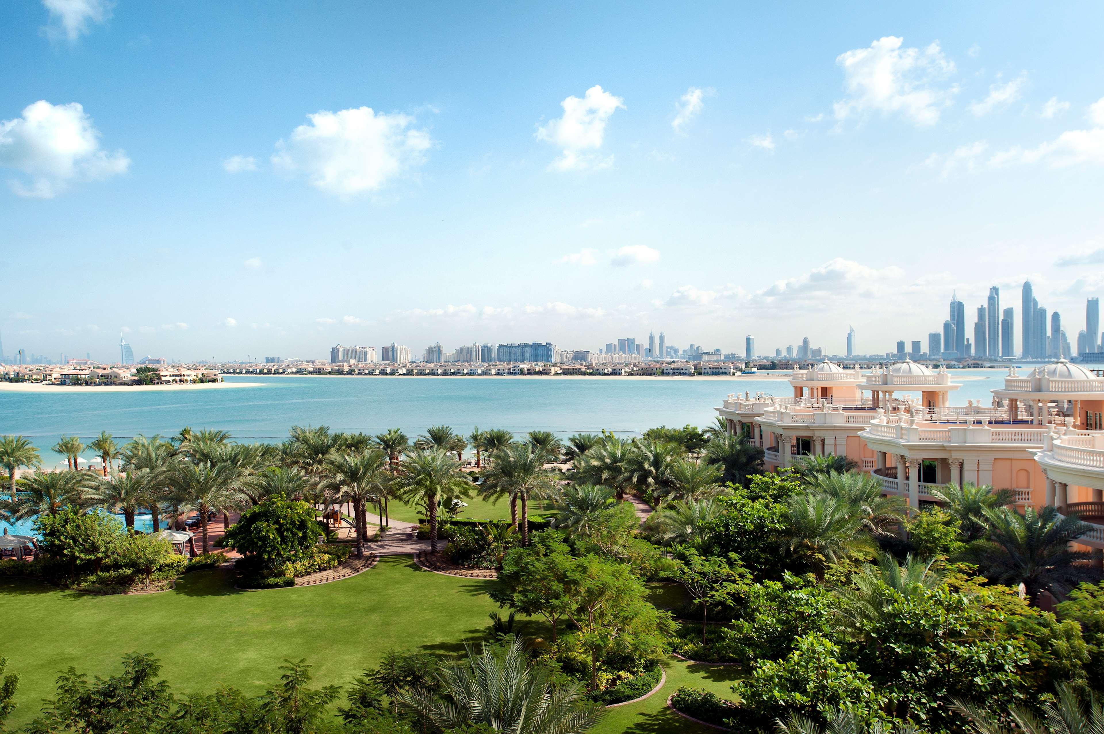 Kempinski Hotel & Residences Palm Jumeirah Дубай Екстериор снимка